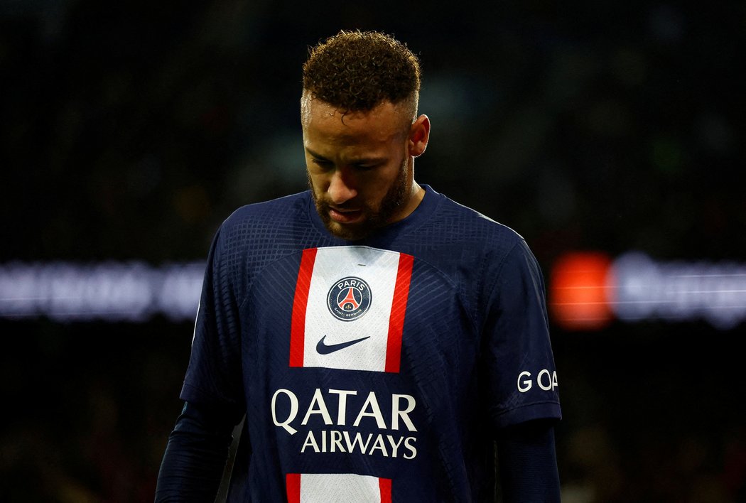 Neymar byl po dvou žlutých kartách vyloučen