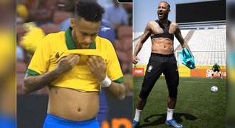 Neymar odpálil kritiky. Břicho je pryč, vystavuje svaly: Jen velký dres!