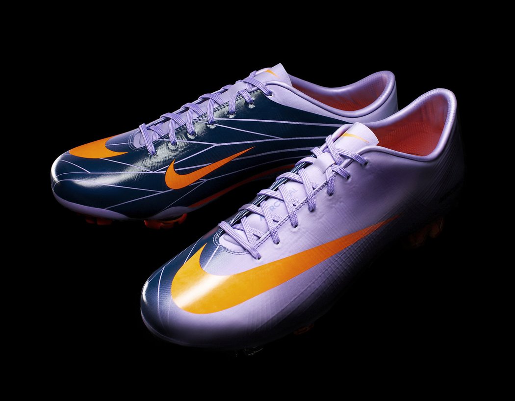 Cristiano Ronaldo a nové kopačky Nike Mercurial Vapor SuperFly II