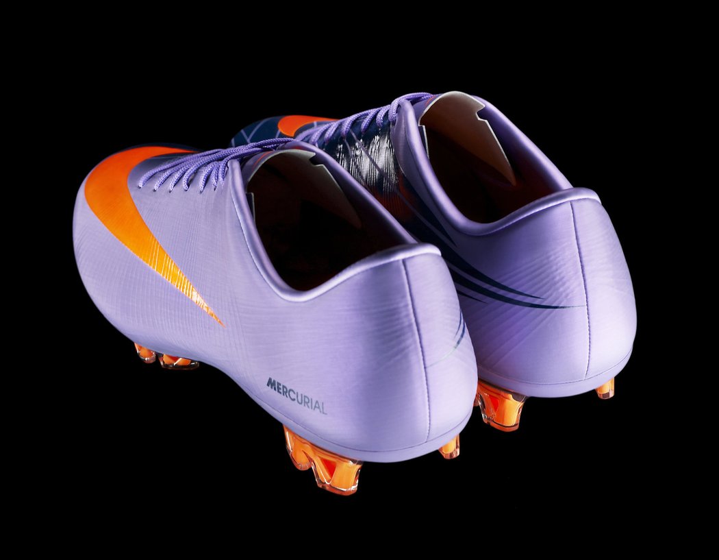 Cristiano Ronaldo a nové kopačky Nike Mercurial Vapor SuperFly II