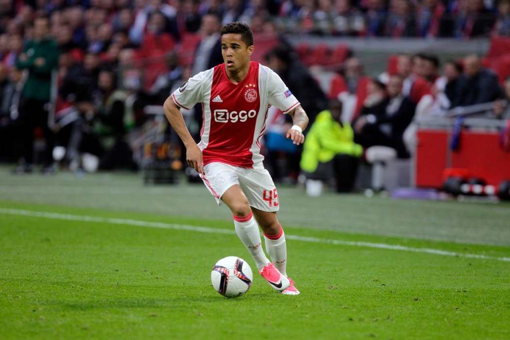 Justin Kluivert už válí za Ajax Amsterdam jako jeho otec Patrick