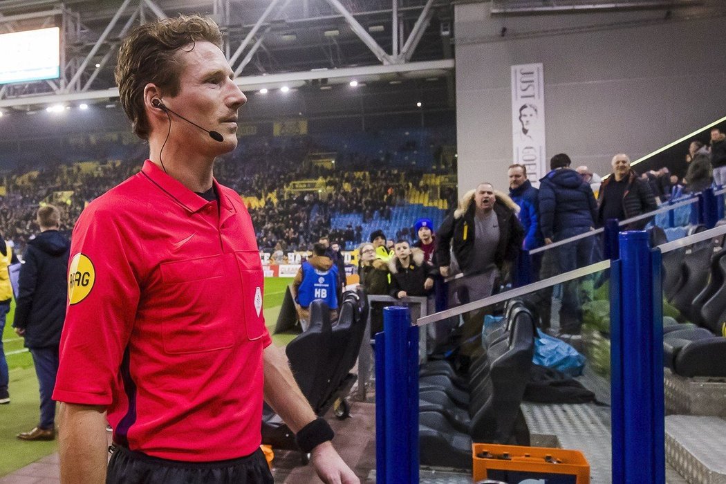 Zápas Vitesse Arnhem - Heerenveen zažil téměř totožnou situaci, jako tu, která se stala v Ďolíčku