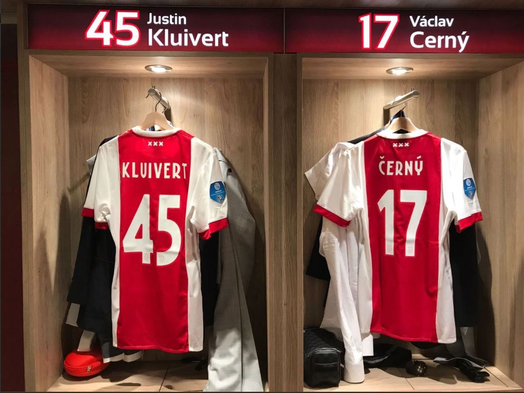 Twitterový účet Ajaxu lákal na zajímavě složený útok v zápase proti Groningenu
