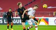 Frenkie de Jong v zápase Nizozemska s Polskem