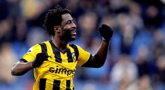 DOHODNUTO. Kanonýr Bony se dočkal, odchází do Swansea