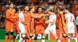 Nizozemci se postrkují s polskými hráči