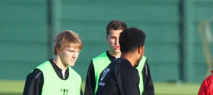 Martin Ödegaard, velký talent z Norska, na tréninku Liverpoolu