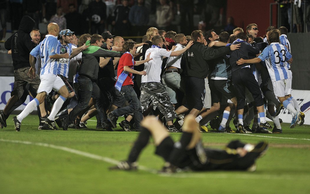 Finálové utkání Ondrášovka Cupu se neobešlo bez řádění fanoušků