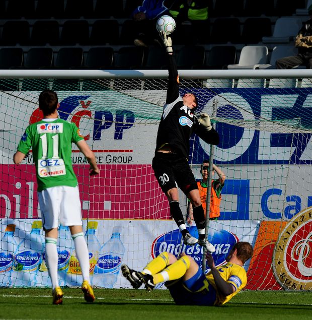 Šanci proti Teplicím neproměnil Tomáš Pekhart Šanci proti Teplicím neproměnil Tomáš Pekhart