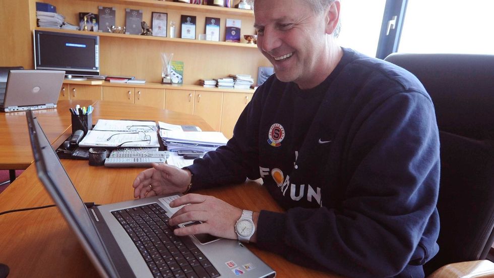 Sparťanský kouč Jozef Chovanec při online rozhovoru pro Deniksport.cz
