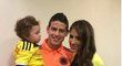 Záložník Realu Madrid James Rodriguez s manželkou Danielou a dcerkou Salome.