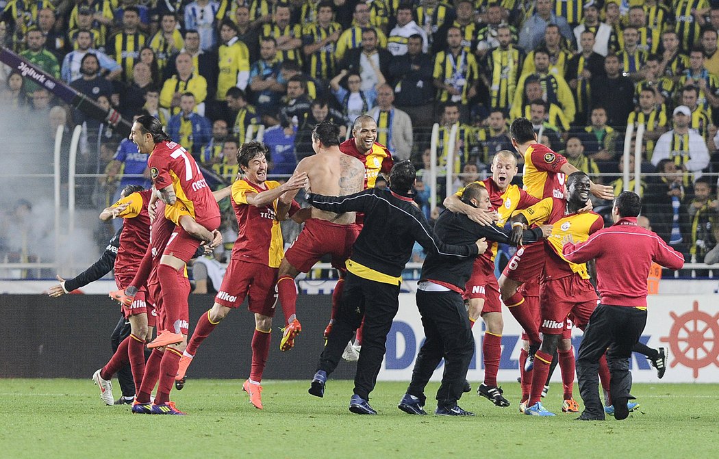 Radost hráčů Galatasaraye, získali titul v turecké lize