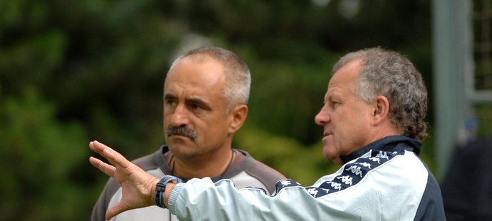Trenér Karel Večeřa a manažer Werner Lička (vpravo) z ostravského Baníku.