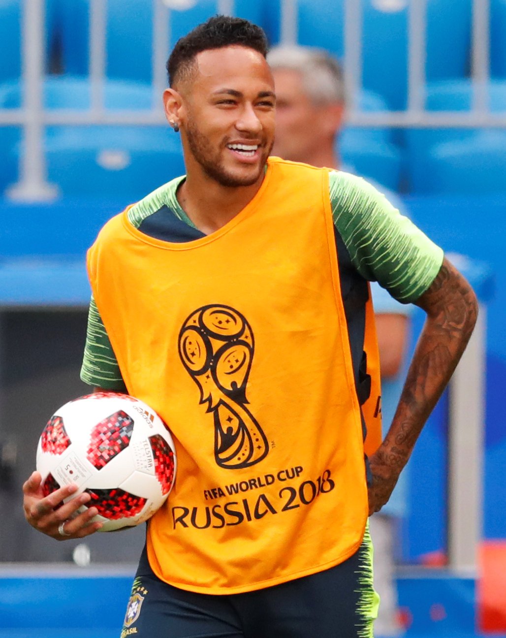 Neymar bez míče nedá ani ránu