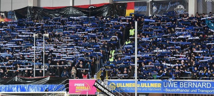 Fanoušci Paderbornu ve velkém kondolují na sociálních sítích