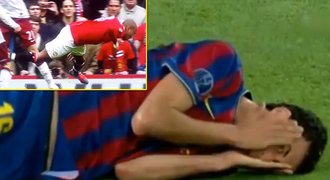 VIDEO: Padající hrušky. Hitparádě fotbalových simulantů vládne Barcelona