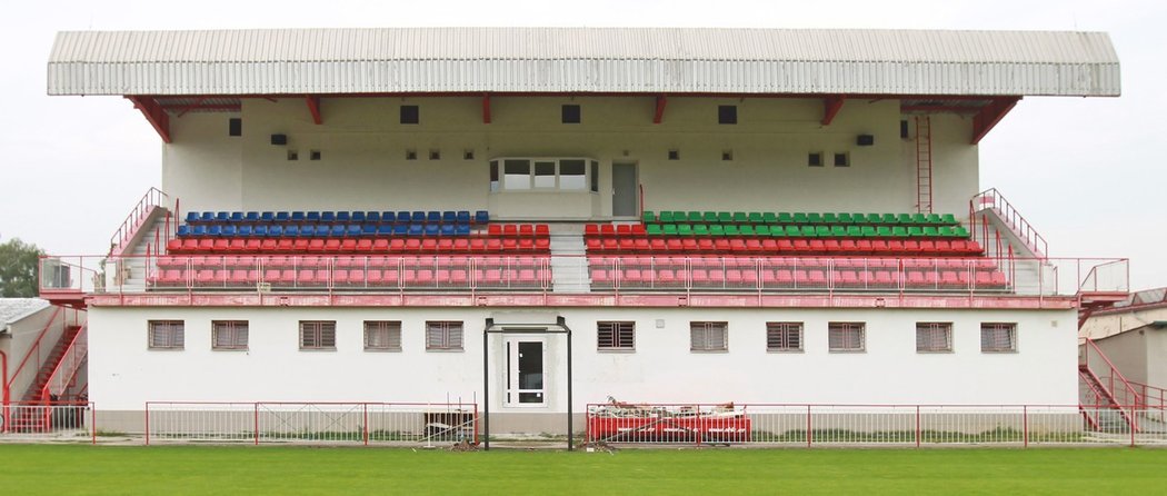 Stadion v Pardubicích podmínky pro první ligu nesplňuje