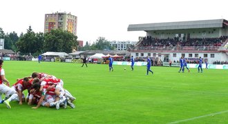 Rána pro Pardubice, stadion je opět v bodě nula. V čem je problém?