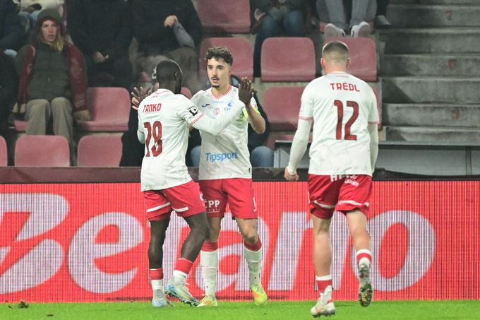 ONLINE: Sparta - Pardubice 0:1. Pražané se trápí, hosté skórovali zásluhou Patráka ONLINE: Sparta - Pardubice 0:1. Pražané se trápí, hosté skórovali zásluhou Patráka