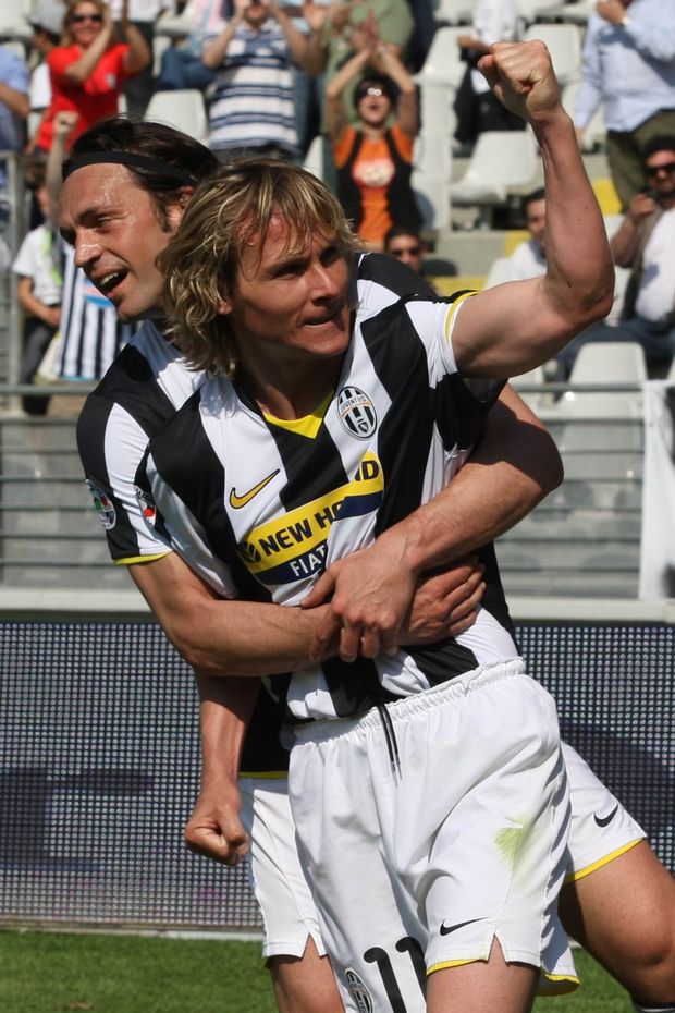 Nedvěd má Juventusu stále co dát. Nedvěd má Juventusu stále co dát.