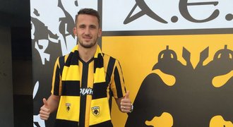 Pekhart našel nový klub, přestoupil z Ingolstadtu do AEK Atény