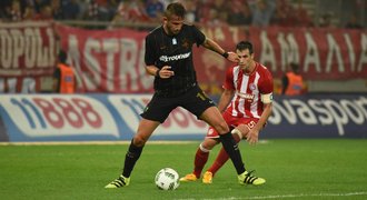 Pekhart skóroval v aténském derby, AEK přesto podlehl Panathinaikosu