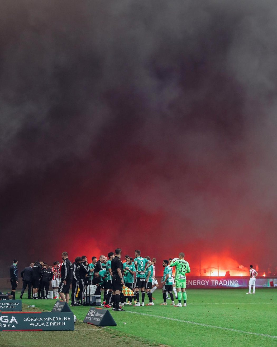 Bouřlivé oslavy fanoušků polské Legie po zisku titulu