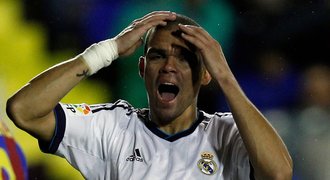Dohra bitvy Realu Madrid s Levante: šílený soupeř dal pěstí Pepemu!