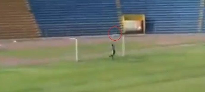 John Fajardo vstřelil v peruánském poháru gól z osmdesáti metrů