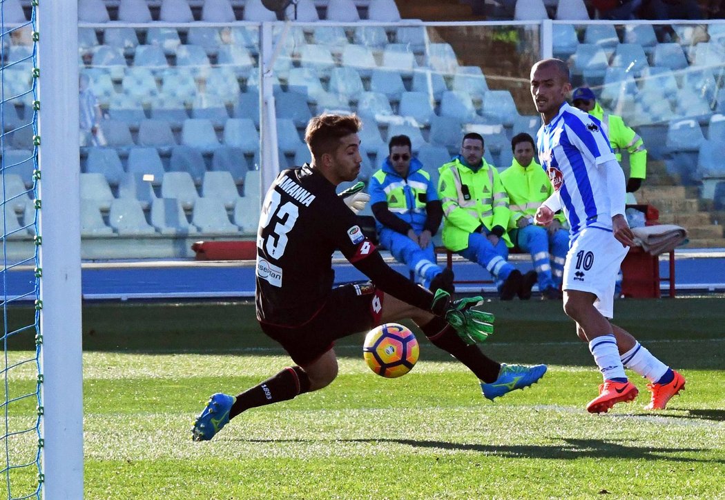 Ahmad Benali prostřelil gólmana Janova Eugenia Lamanna a zvýšil na 3:0