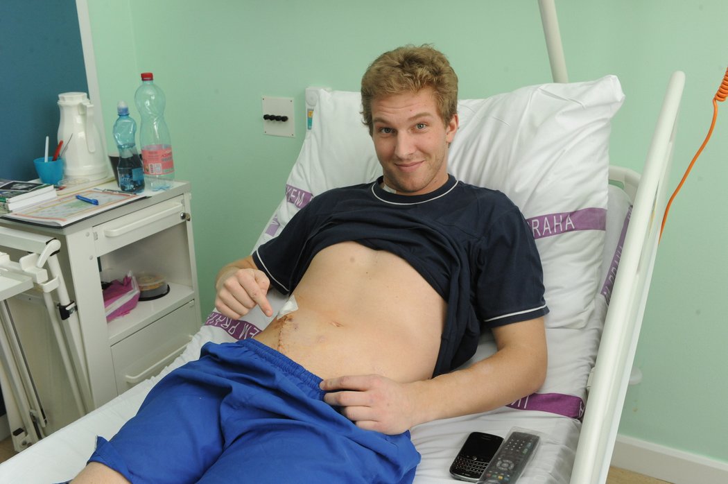 První foto Petra Mikolandy z nemocnice po transplantaci ledviny