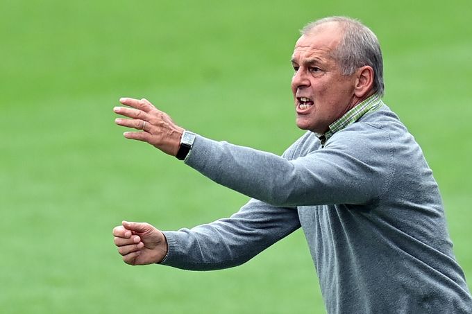 Oslovili jsme Koubka i Radu, potvrdil šéf Slovácka. Hráčům prý klub (už) nedluží Oslovili jsme Koubka i Radu, potvrdil šéf Slovácka. Hráčům prý klub (už) nedluží