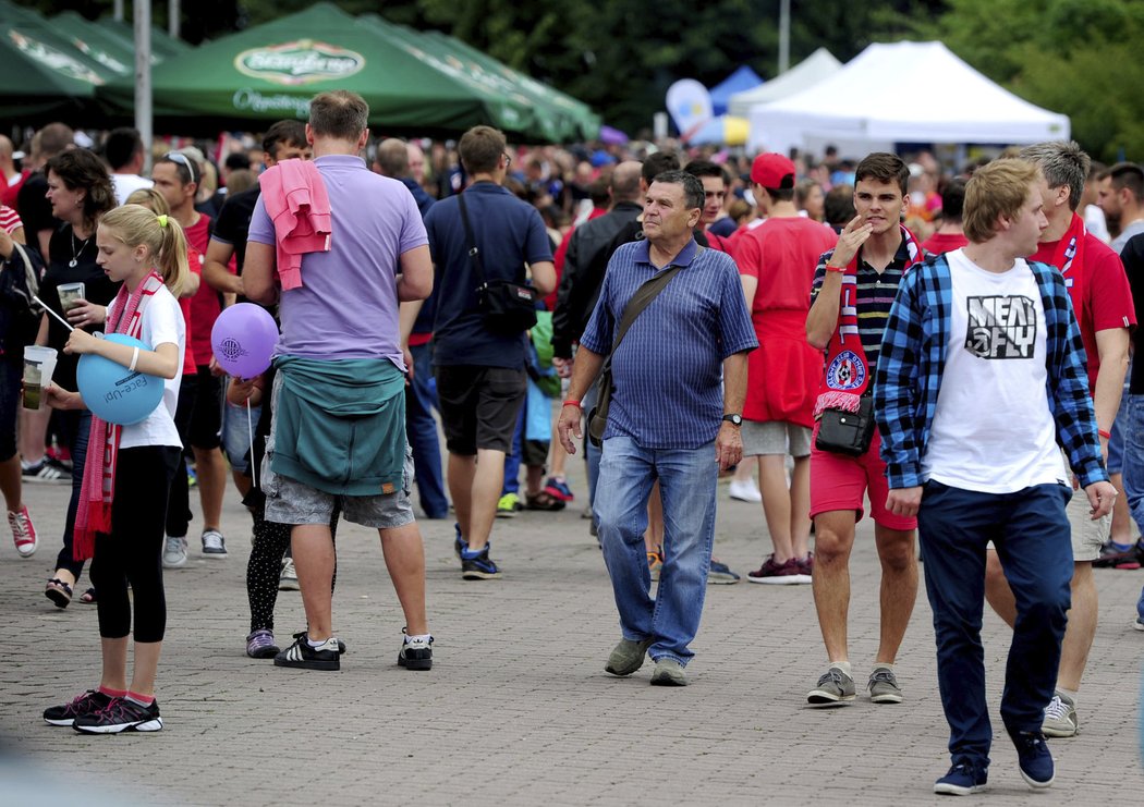 Davy fanoušků míří na rozlučku Petra Švancary v Brně Za Lužánkami