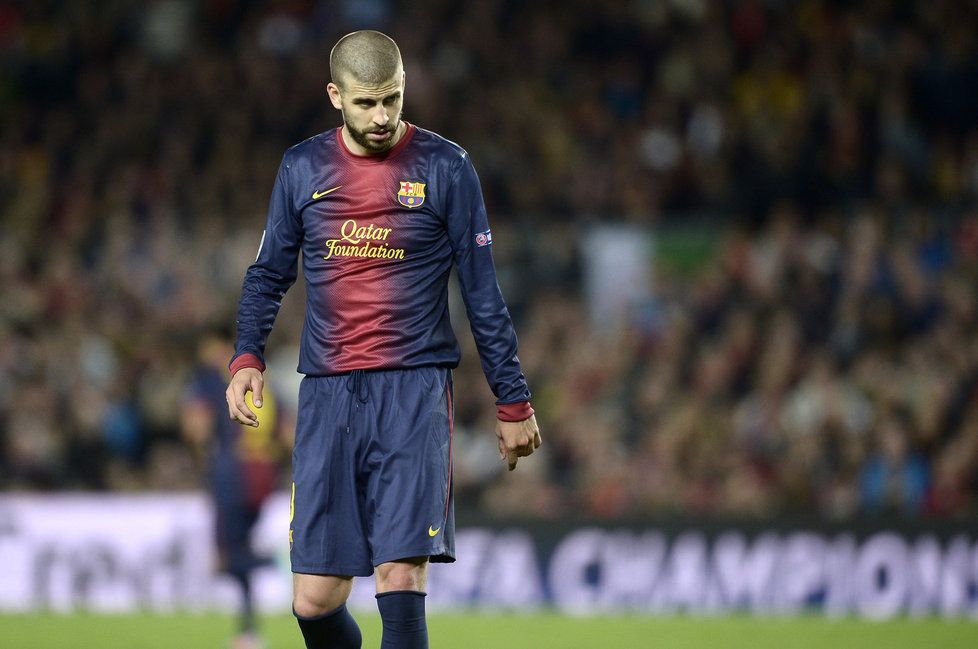 Zklamaný stoper Barcelony Gerard Piqué po vyřazení od Bayernu Mnichov