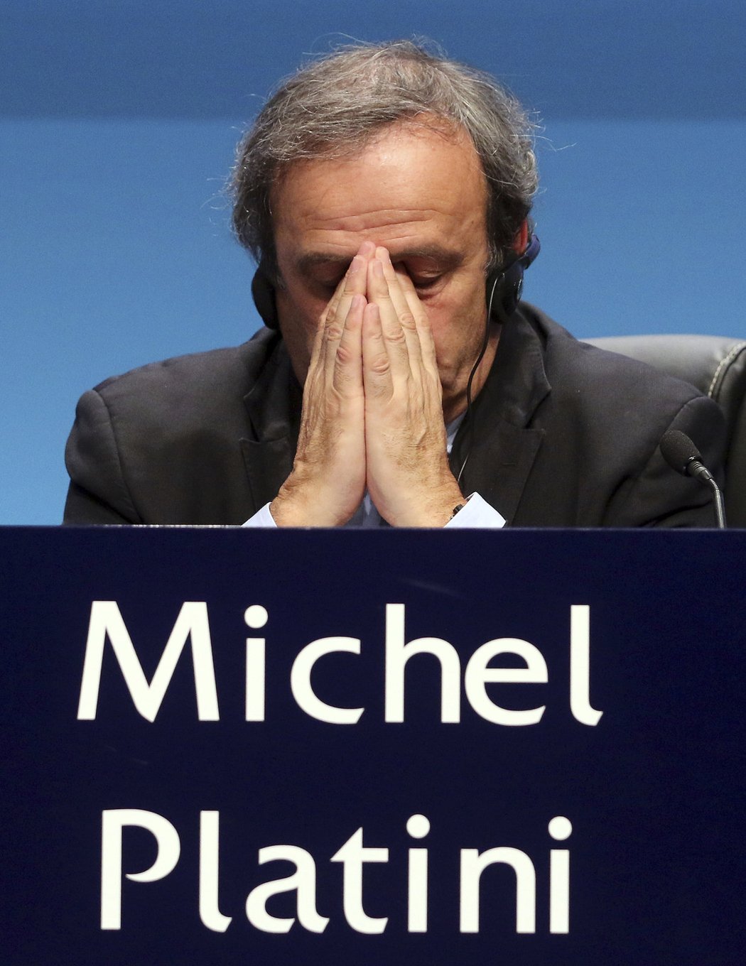 Michel Platini ve chvíli, kdy oznámil rezignaci na post předsedy UEFA