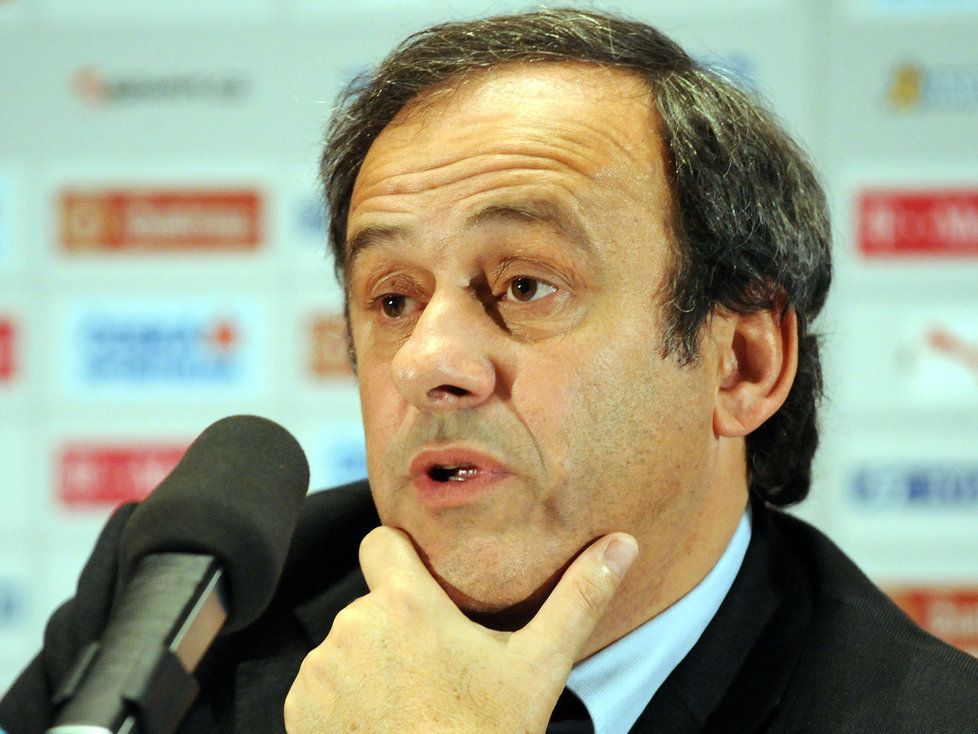 Platini tvrdí, že hráči jsou víc produkty než fotbalisté.