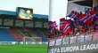Kotel plzeňských fanoušků se na zápas s AS Řím kvůli trestu od UEFA musel přesunout na hlavní tribunu