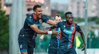 Dynamo Brest - Plzeň 1:2. Postup! Výhru řídili Kayamba a Falta