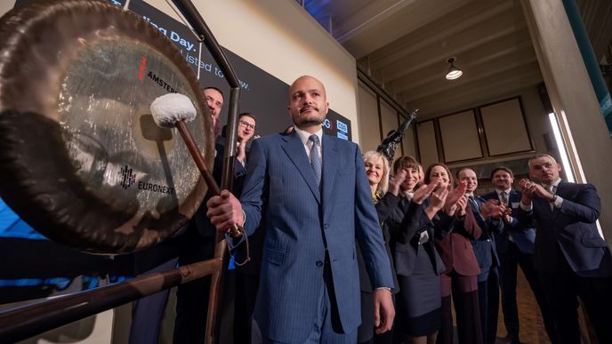 Nejbohatší Čech Michal Strnad, který vlastní i fotbalovou Plzeň, vstupem na burzu zdvojnásobil své jmění Nejbohatší Čech Michal Strnad, který vlastní i fotbalovou Plzeň, vstupem na burzu zdvojnásobil své jmění