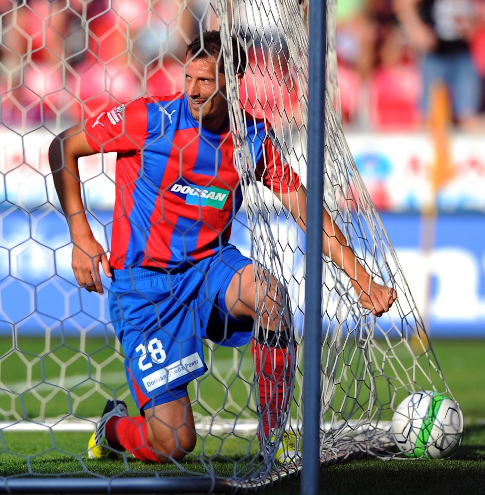 Slovenský obránce Marián Čišovský v době, kdy nastupoval za Viktorii Plzeň.