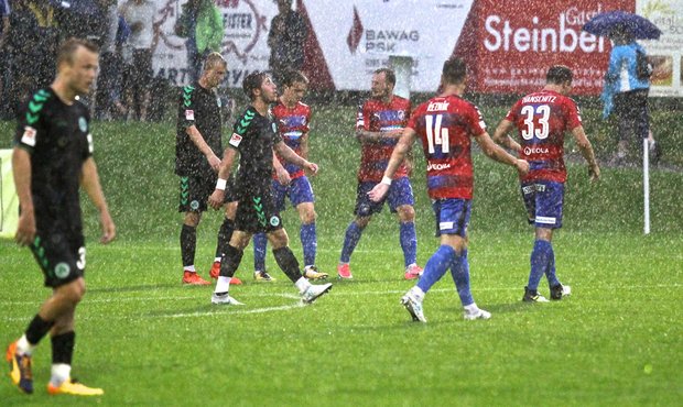 Plzeň - Fürth 1:5. Bída Západočechů, utkání předčasně ukončila bouřka