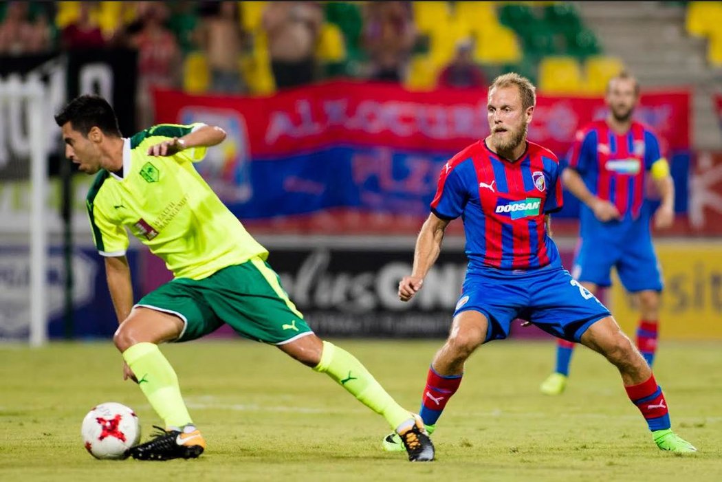 Plzeňský záložník Daniel Kolář v odvetném utkání play off Evropské ligy proti kyperské Larnace