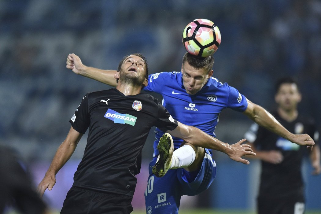 Zdeněk Folprecht (vpravo) ze Slovanu a Marek Bakoš z Viktorie