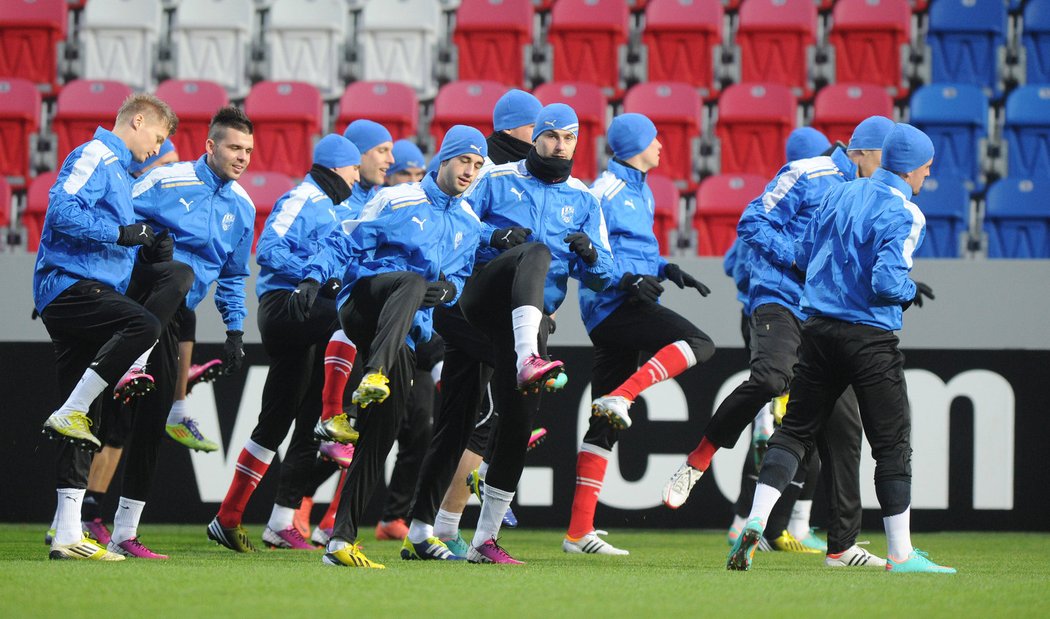 Plzeňští fotbalisté nastoupí do zítřejšího odvetného zápasu Evropské ligy s pohodlným tříbrankovým náskokem, který vybojovali před týdnem na hřišti favorizované Neapole. Není divu, že na tréninku Západočechů vládla pohodová atmosféra.