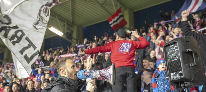 Kapitán Viktorie Plzeň Roman Hubník při oslavách výhry nad Slavií