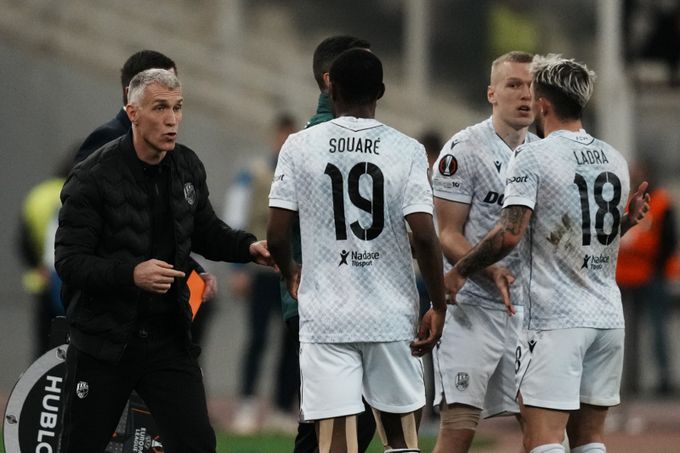 ONLINE: Panathinaikos - Plzeň 0:0. Červená Jemelky, Hyský reagoval dvěma střídáními ONLINE: Panathinaikos - Plzeň 0:0. Červená Jemelky, Hyský reagoval dvěma střídáními