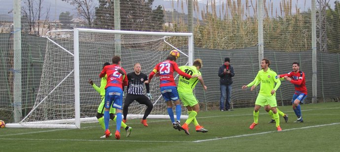 Fotbalisté Plzně v úvodním utkání na prvním ze dvou soustředění ve Španělsku pouze remizovali s německým týmem Wehen Wiesbaden 2:2