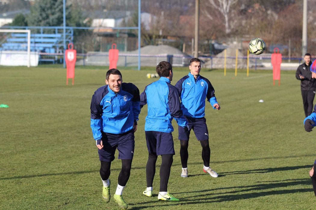 Plzeňští fotbalisté během zimní přípravy pod novým trenérem Adriánem Guľou