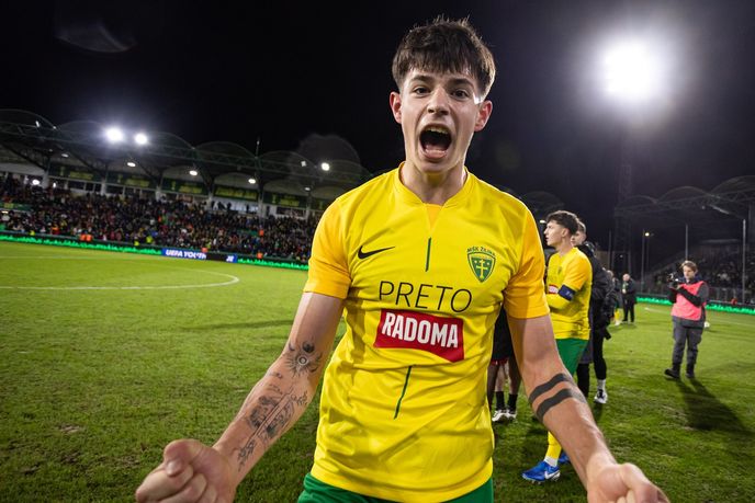 Tobiáš Pališčák po zápase juniorské Ligy mistrů poté, co Žilina proazila Liverpool Tobiáš Pališčák po zápase juniorské Ligy mistrů poté, co Žilina proazila Liverpool
