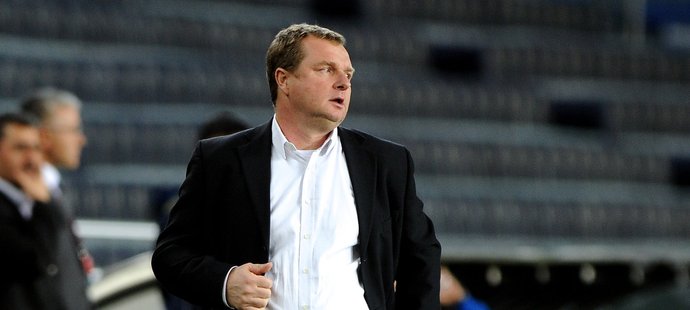 Pavel Vrba se snažil do výsledku promluvit střídáními, druhou branku se ale Plzni vstřelit nepodařilo